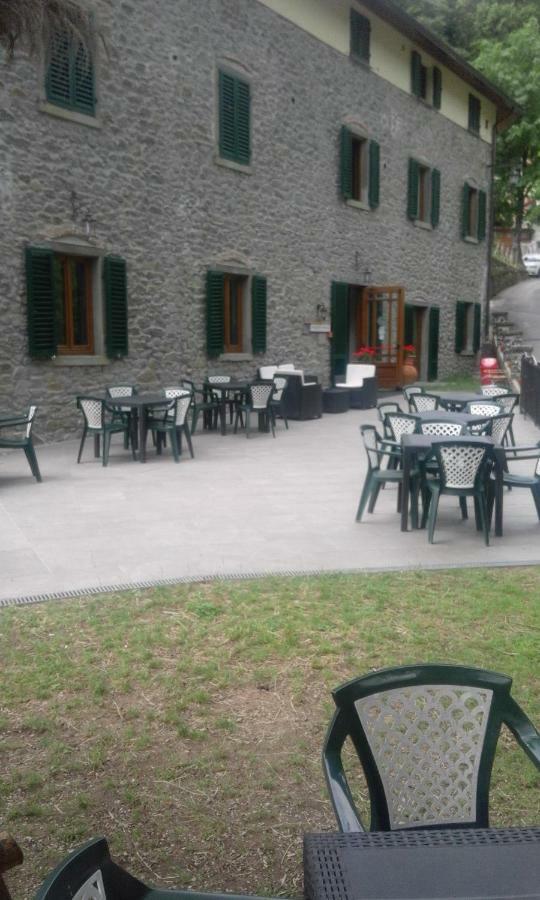 La Foresta Albergo Ristorante Pizzeria Badia Prataglia Εξωτερικό φωτογραφία